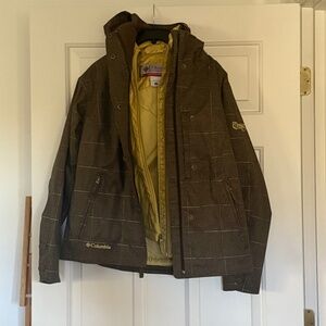 Columbia  Covert boardware Hooded Jacket. Size Small. 2 jackets for 1